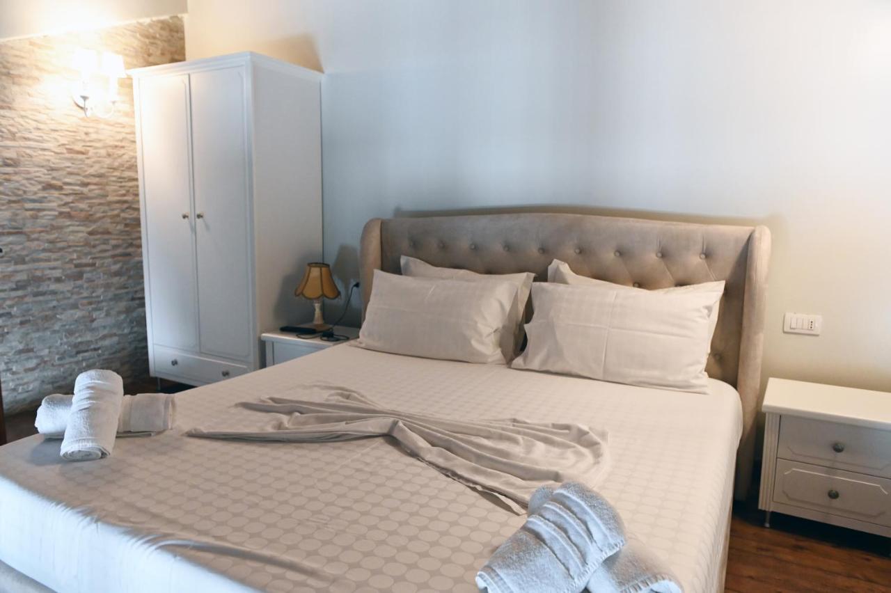 Hotel Onufri Golem  Kültér fotó