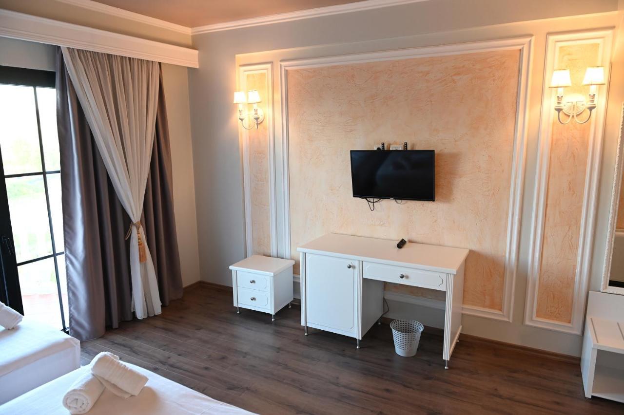 Hotel Onufri Golem  Kültér fotó