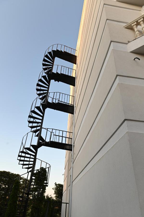 Hotel Onufri Golem  Kültér fotó